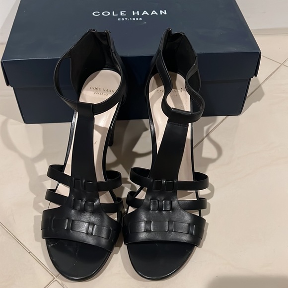 Coke Haan heels - Picture 5 of 7